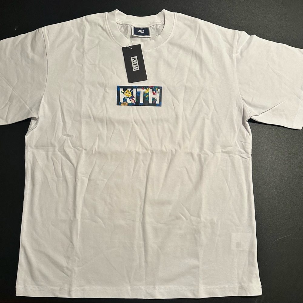 New KITH Bagonia Box Logo White TEE SHIRT Size Large